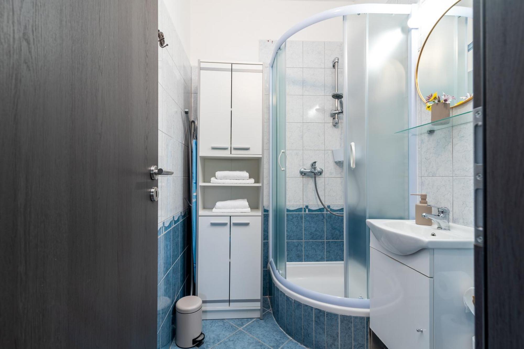 Studio Apartment Coce Trogir Exterior foto