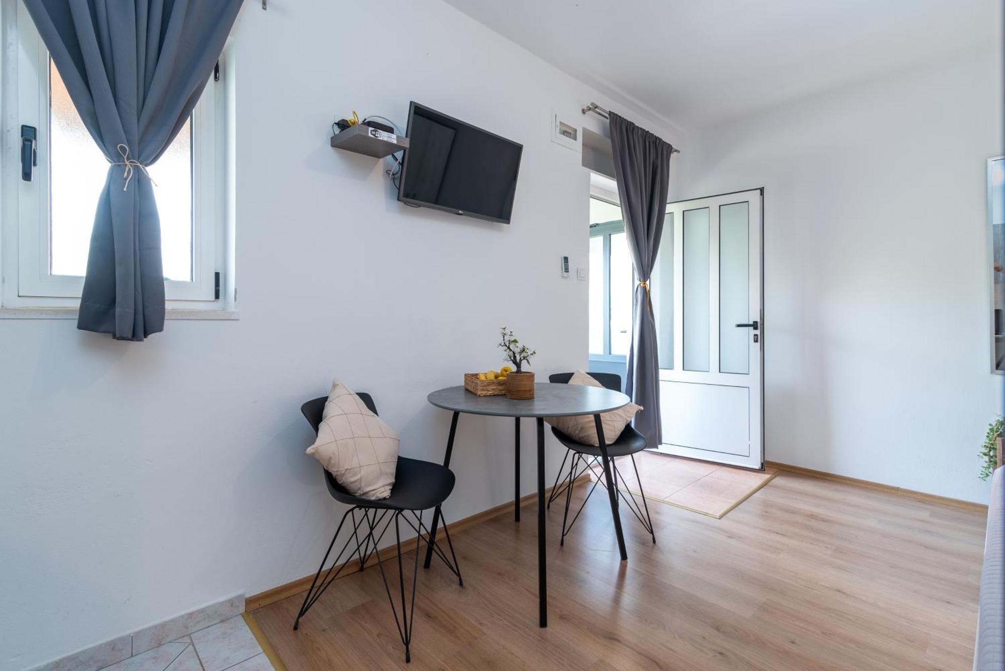 Studio Apartment Coce Trogir Exterior foto